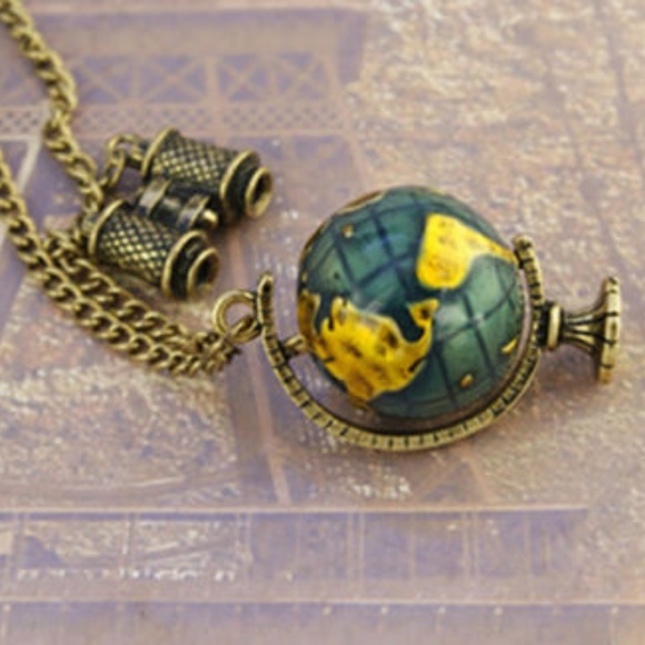 Globe & Binoculars Pendant NWT- - Picture 3 of 3